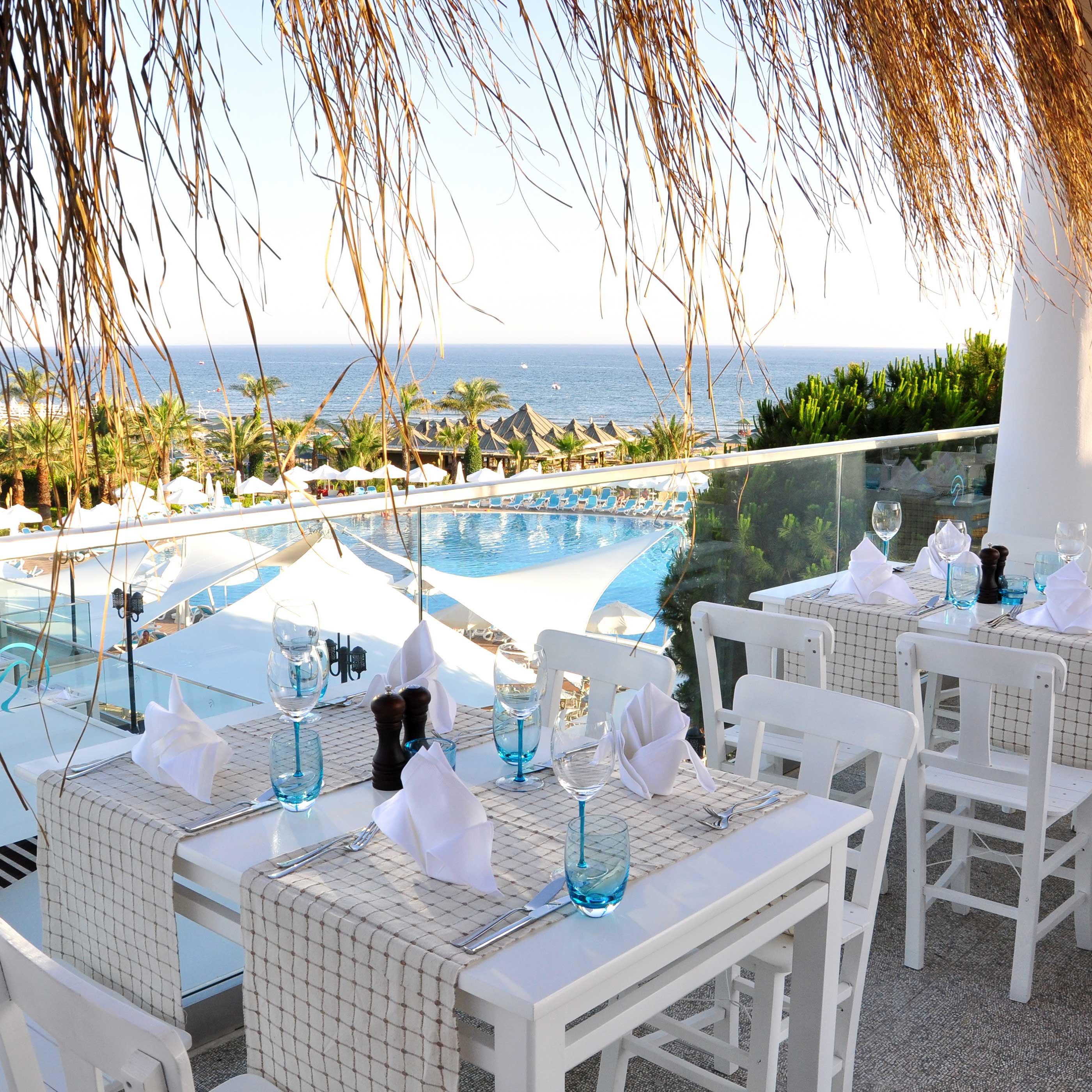 Paloma Oceana 5* Side