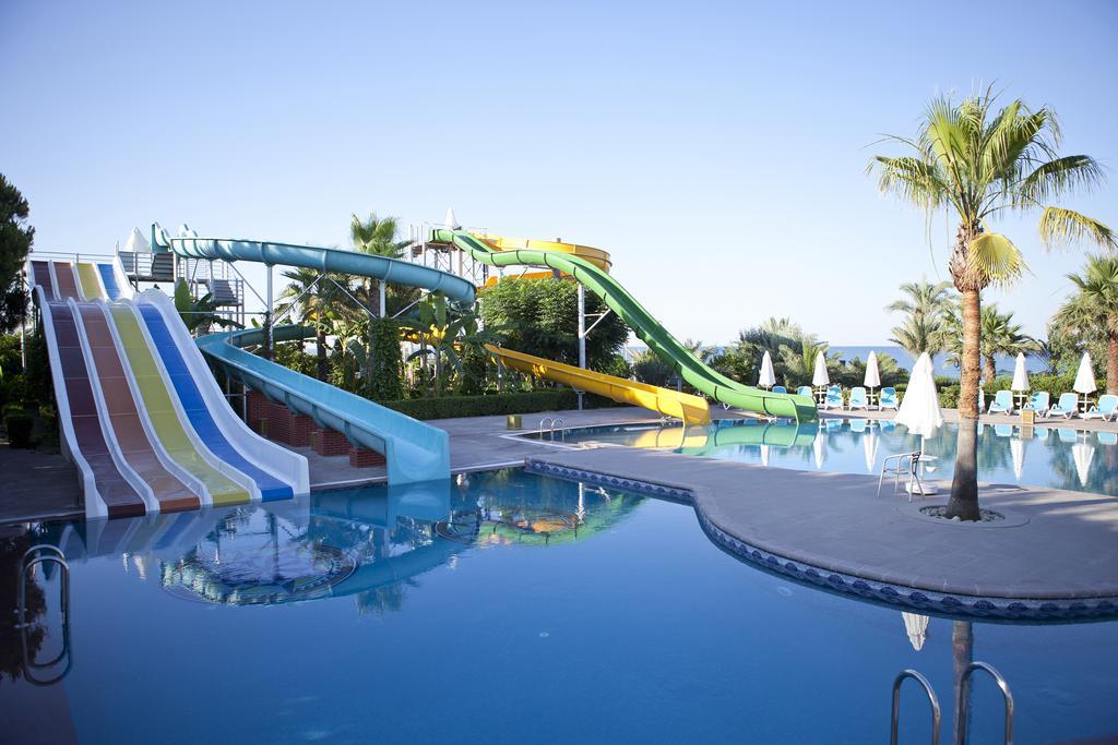 Paloma Oceana Resort